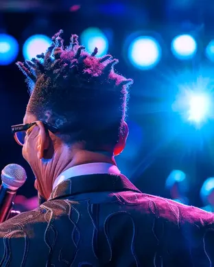 Dl Hughley Cincinnati